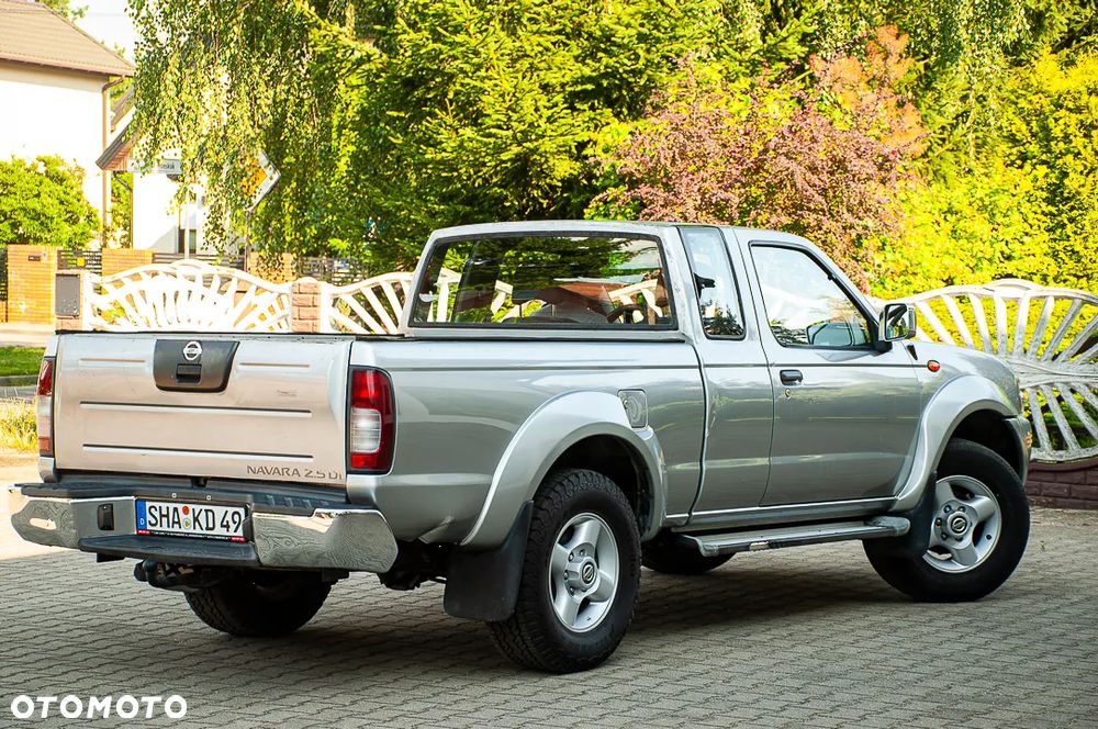 Nissan Pickup 2.5 TDi Comfort - 4