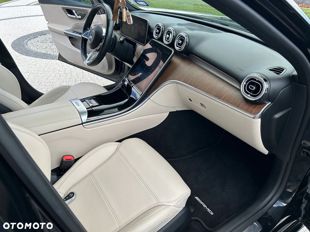 Mercedes-Benz Klasa C 300 9G-TRONIC - 16