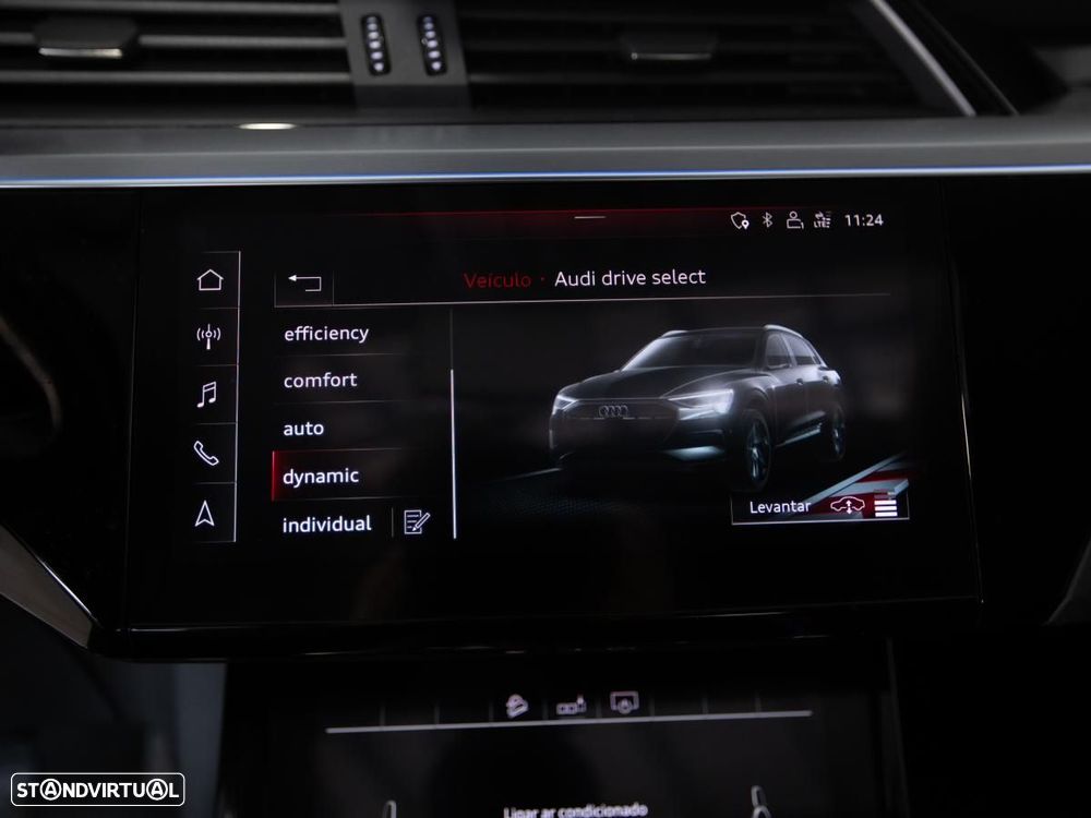 Audi e-tron 55 quattro - 28