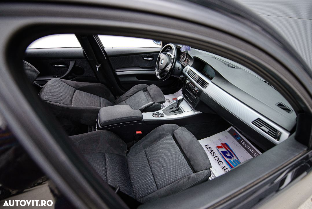 BMW Seria 3 320d Touring xDrive Sport-Aut. - 9