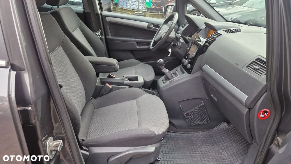 Opel Zafira - 30