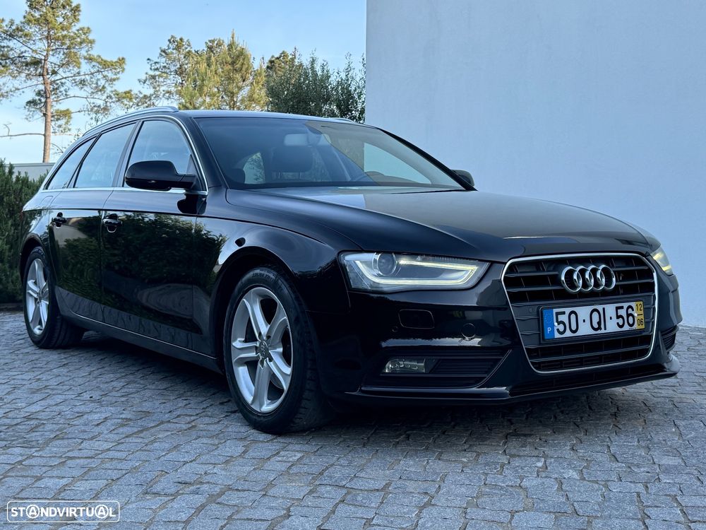 Audi A4 Avant 2.0 TDI DPF S line Sport Pack - 6