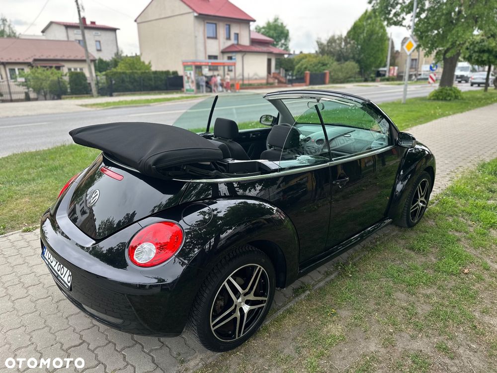 Volkswagen New Beetle 1.6 - 4