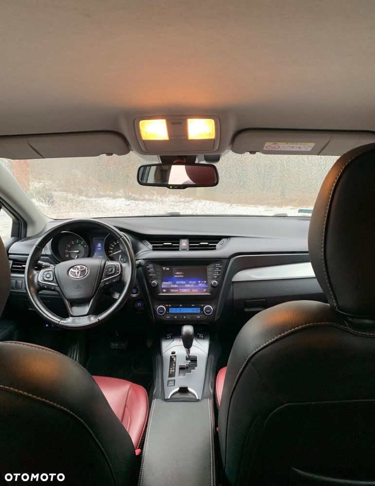 Toyota Avensis 1.8 Selection MS - 14