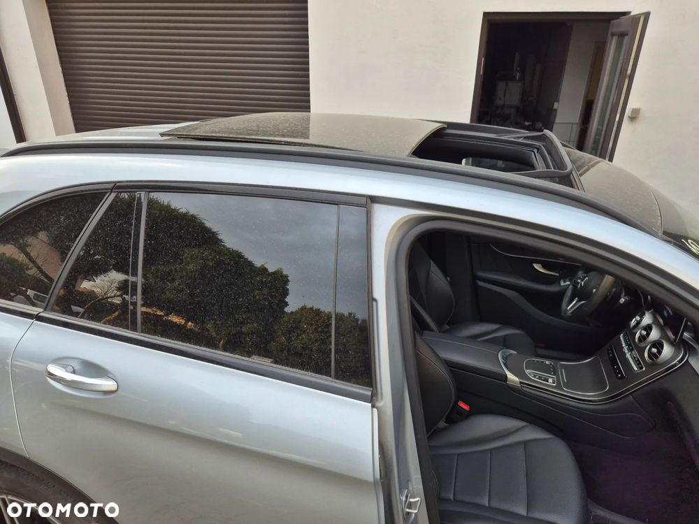 Mercedes-Benz GLC - 12