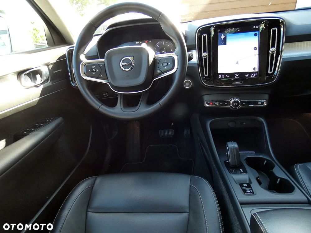 Volvo XC 40 D4 AWD Momentum (Intro Edition) - 5
