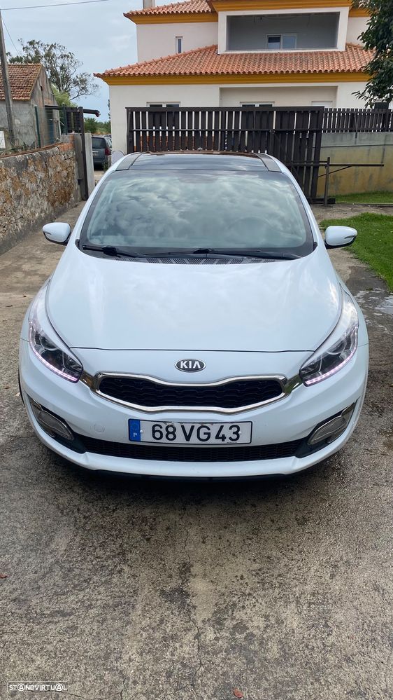 Kia ProCeed 1.6 CRDi 128 Spirit - 1