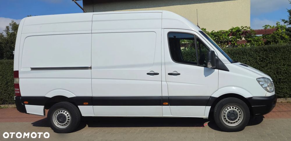 Mercedes-Benz SPRINTER - 4