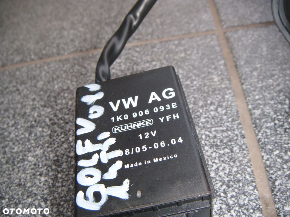 vw golf v 1.4tfsi przekaźnik- moduł pompy paliwa  1k0906093e - 2