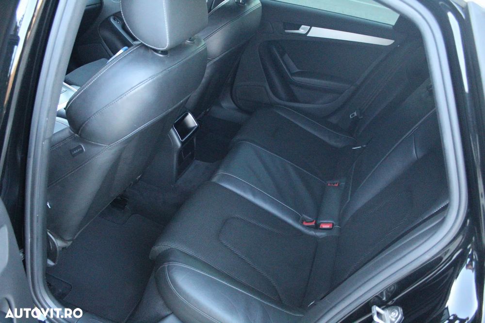 Audi A4 2.0 T FSI - 11