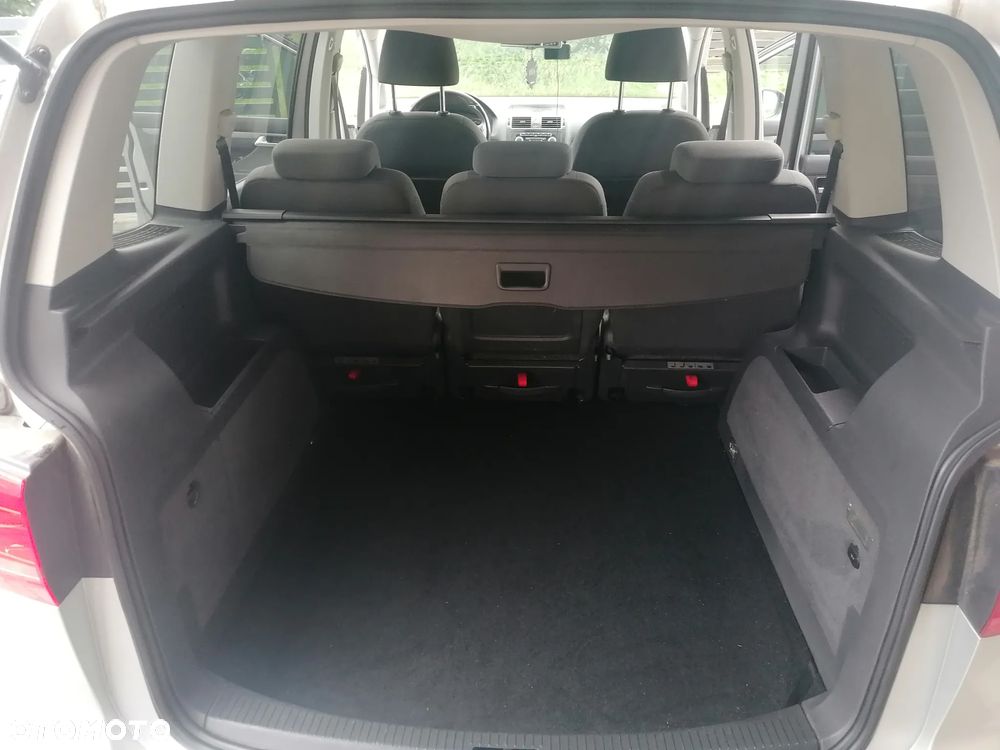 Volkswagen Touran 1.6 TDI DPF BlueMotion Technology Life - 15