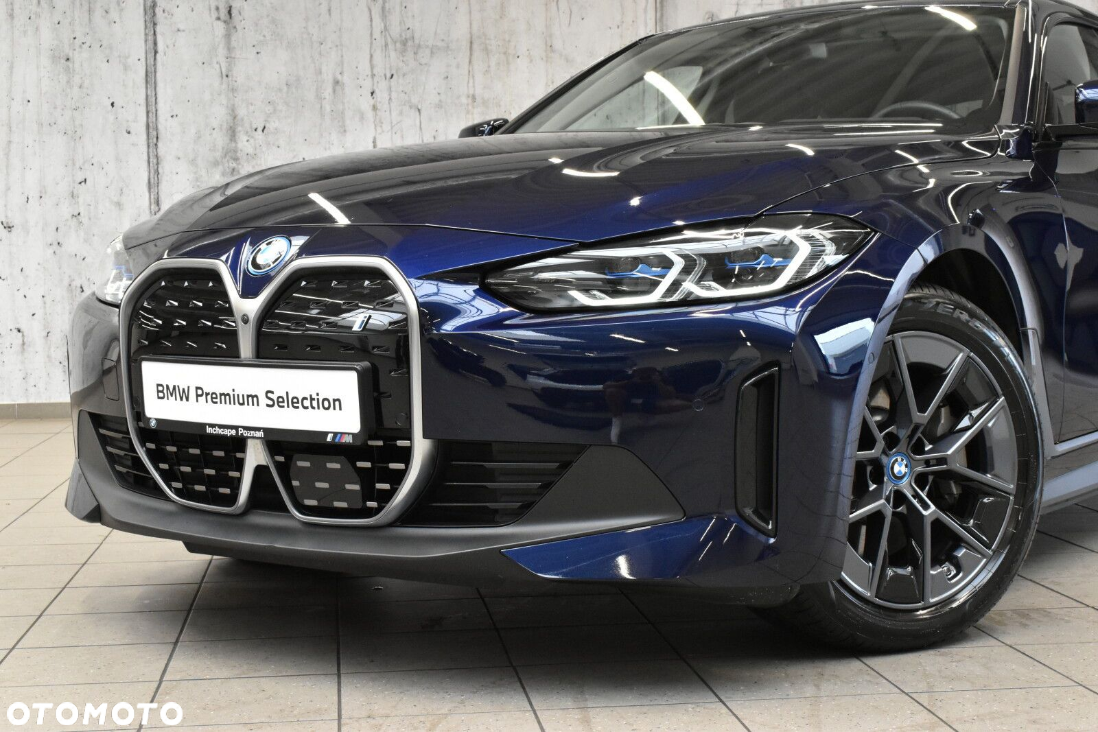 BMW i4 - 21