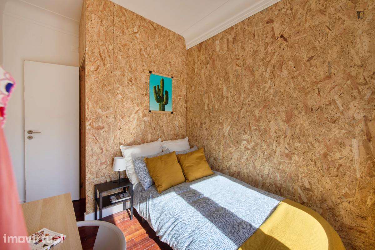 Quarto - localizado em Roma-Areeiro Lisbon - Grande imagem: 3/19