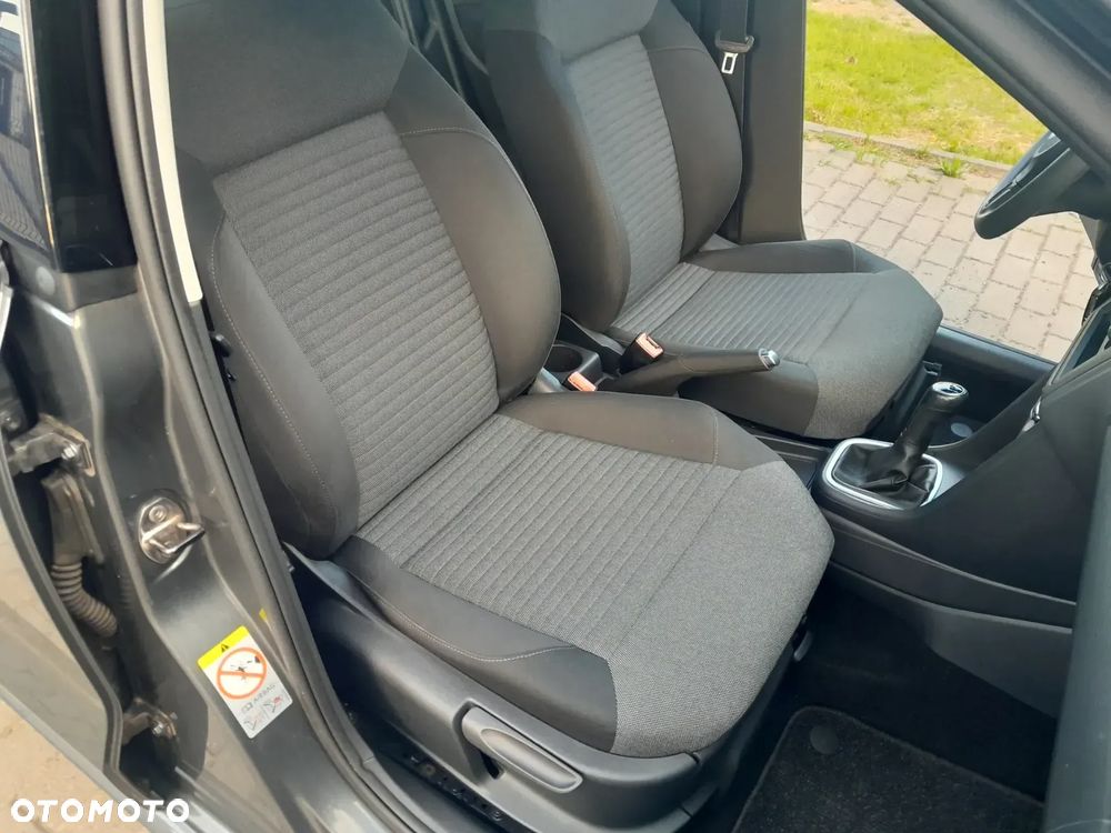 Volkswagen Polo - 22