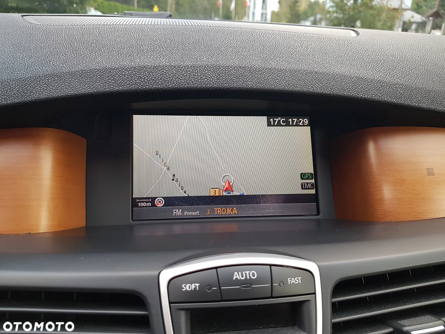 Renault Laguna dCi 150 FAP Initiale - 16