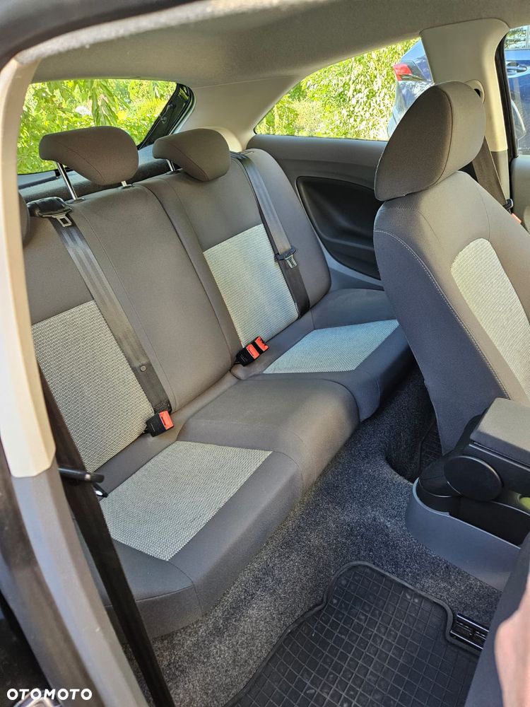 Seat Ibiza SC 1.4 16V Sport - 24