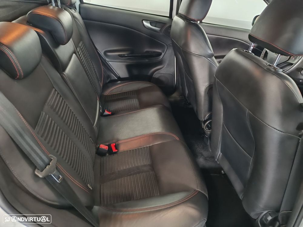 Alfa Romeo Giulietta 1.6 JTDM Distinctive - 23