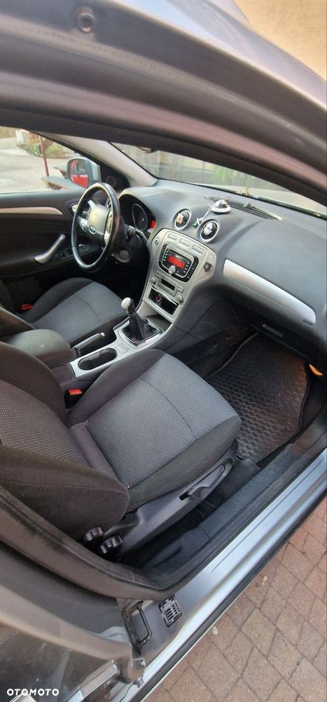 Ford Mondeo - 7