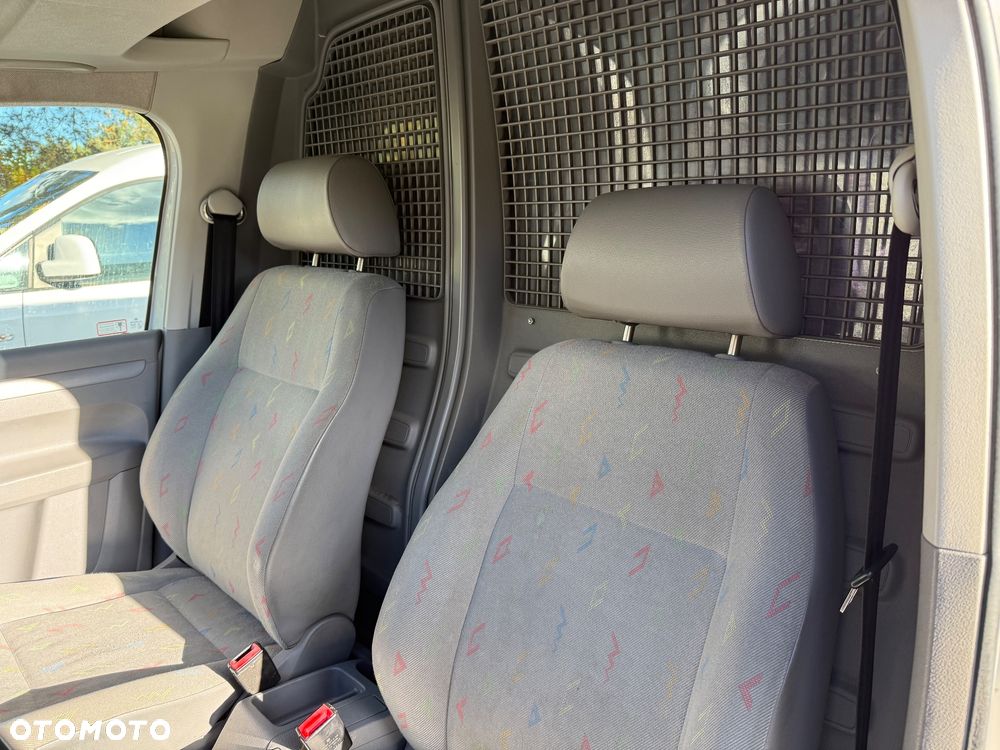 Volkswagen Caddy - 10