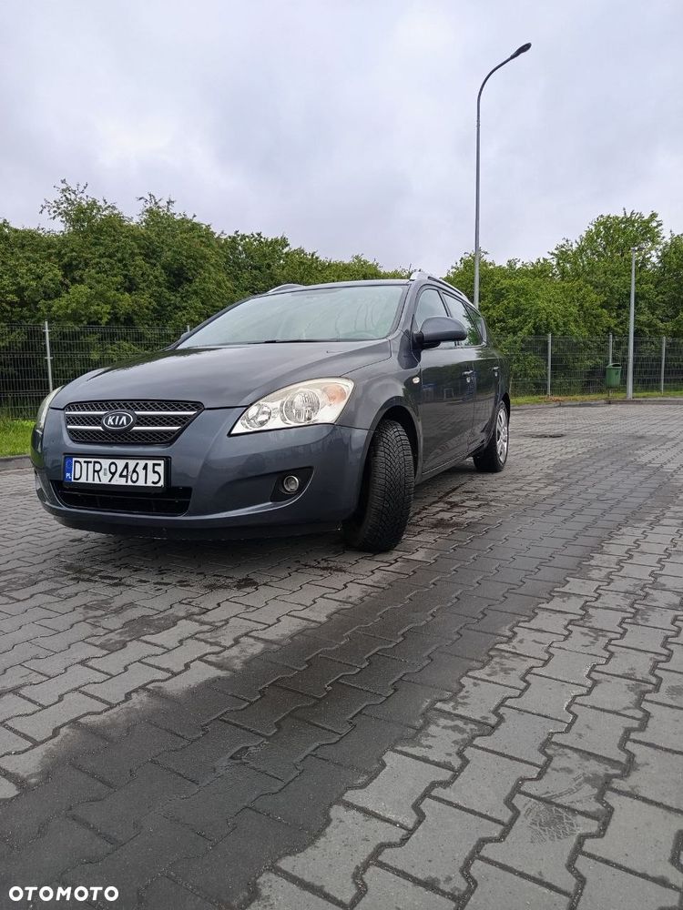 Kia Ceed 1.6 Comfort + - 6