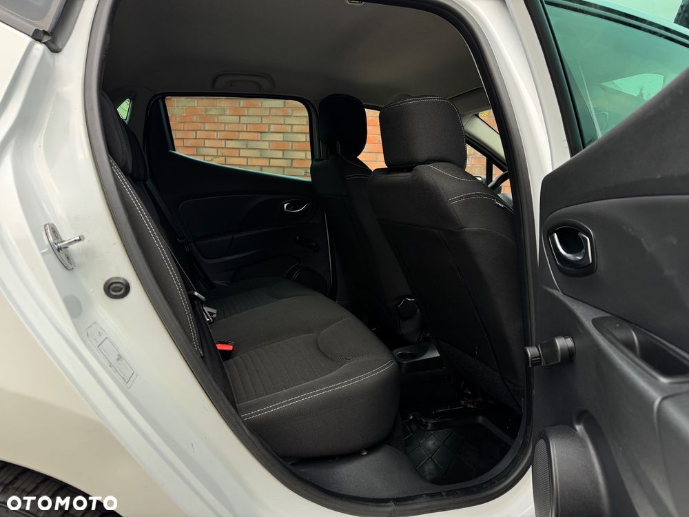 Renault Clio 1.2 16V Limited Plus - 13