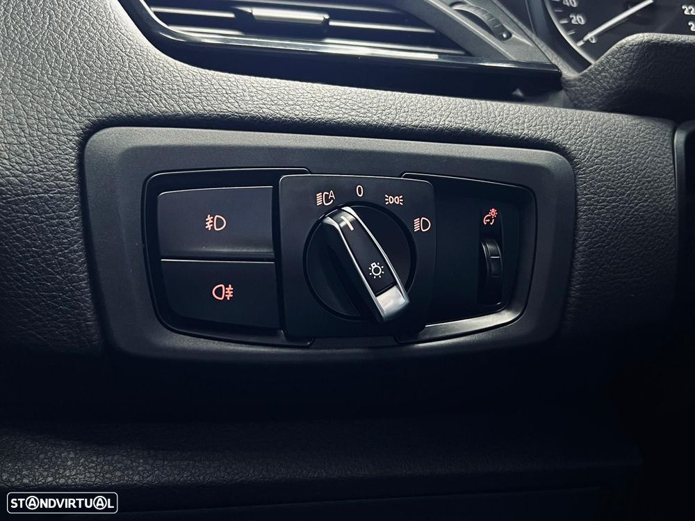 BMW 216 Active Tourer d Advantage - 28