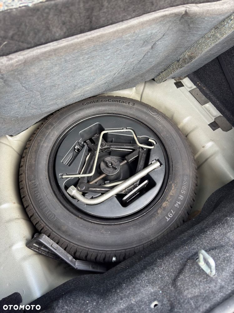 Ford KA 1.2 Start-Stopp-System Champions Edition - 14