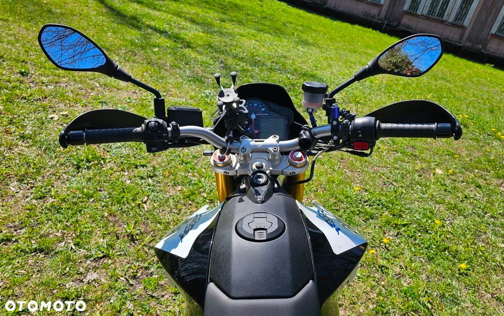 Aprilia Dorsoduro - 7