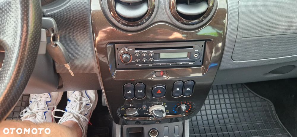 Dacia Duster 1.6 16V 4x2 Prestige - 15