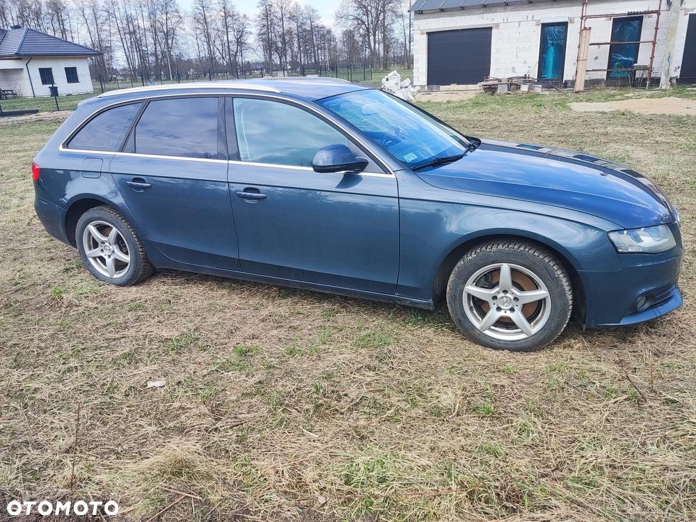 Audi A4 Avant - 1