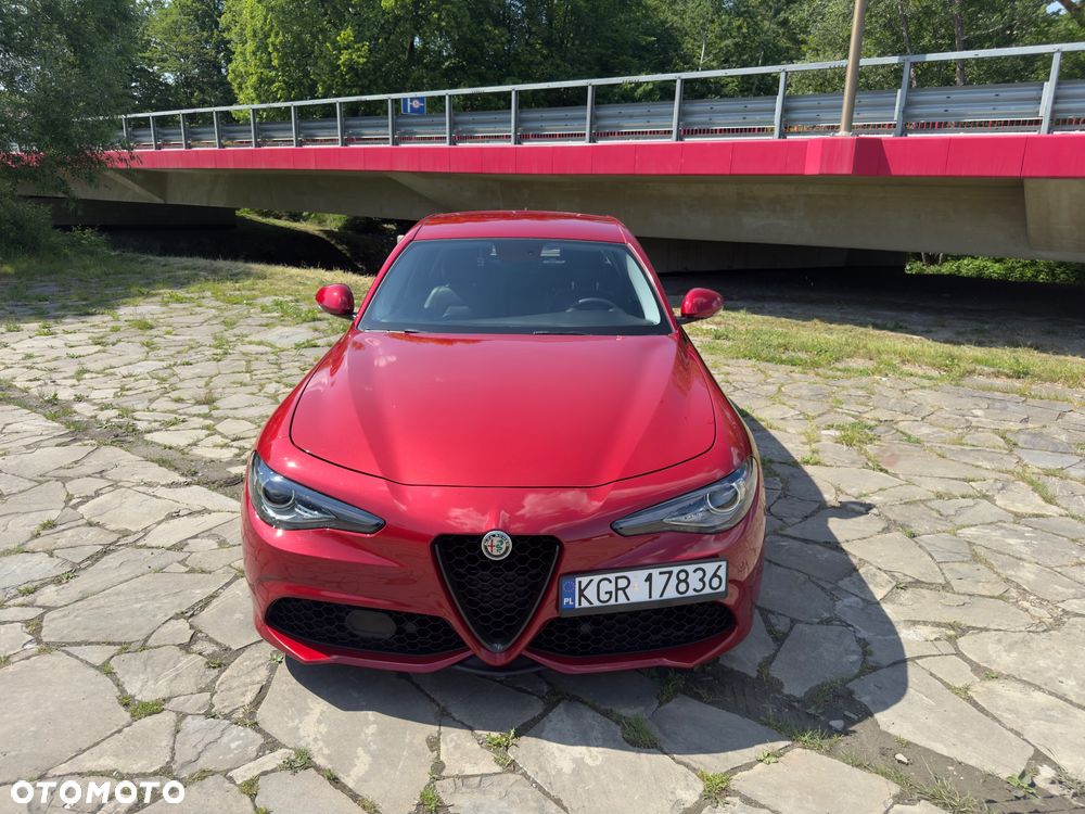 Alfa Romeo Giulia - 8