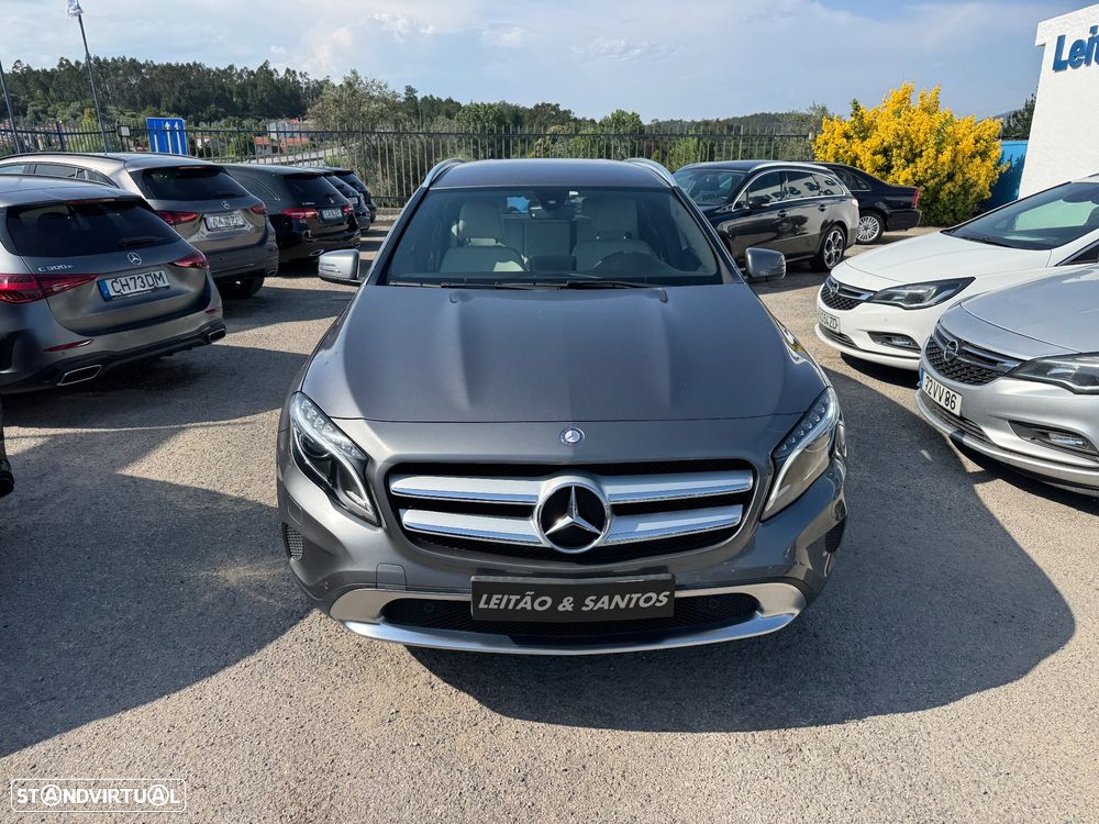 Mercedes-Benz GLA 180 d Urban - 43