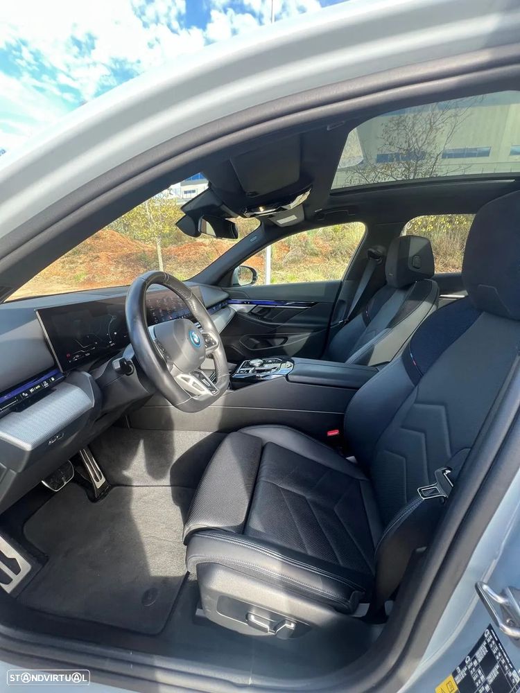 BMW 530 e Pack Desportivo M Pro - 11