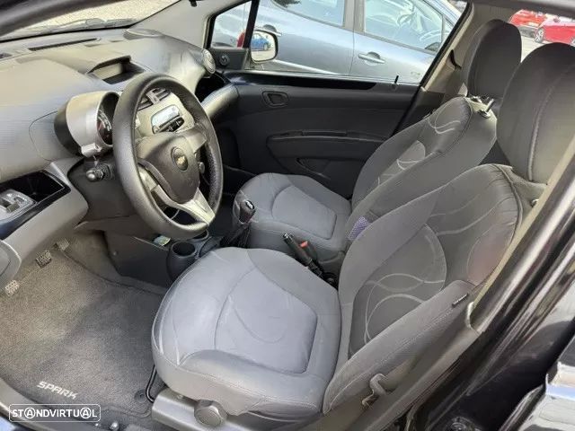 Chevrolet Spark 1.0 LT - 15