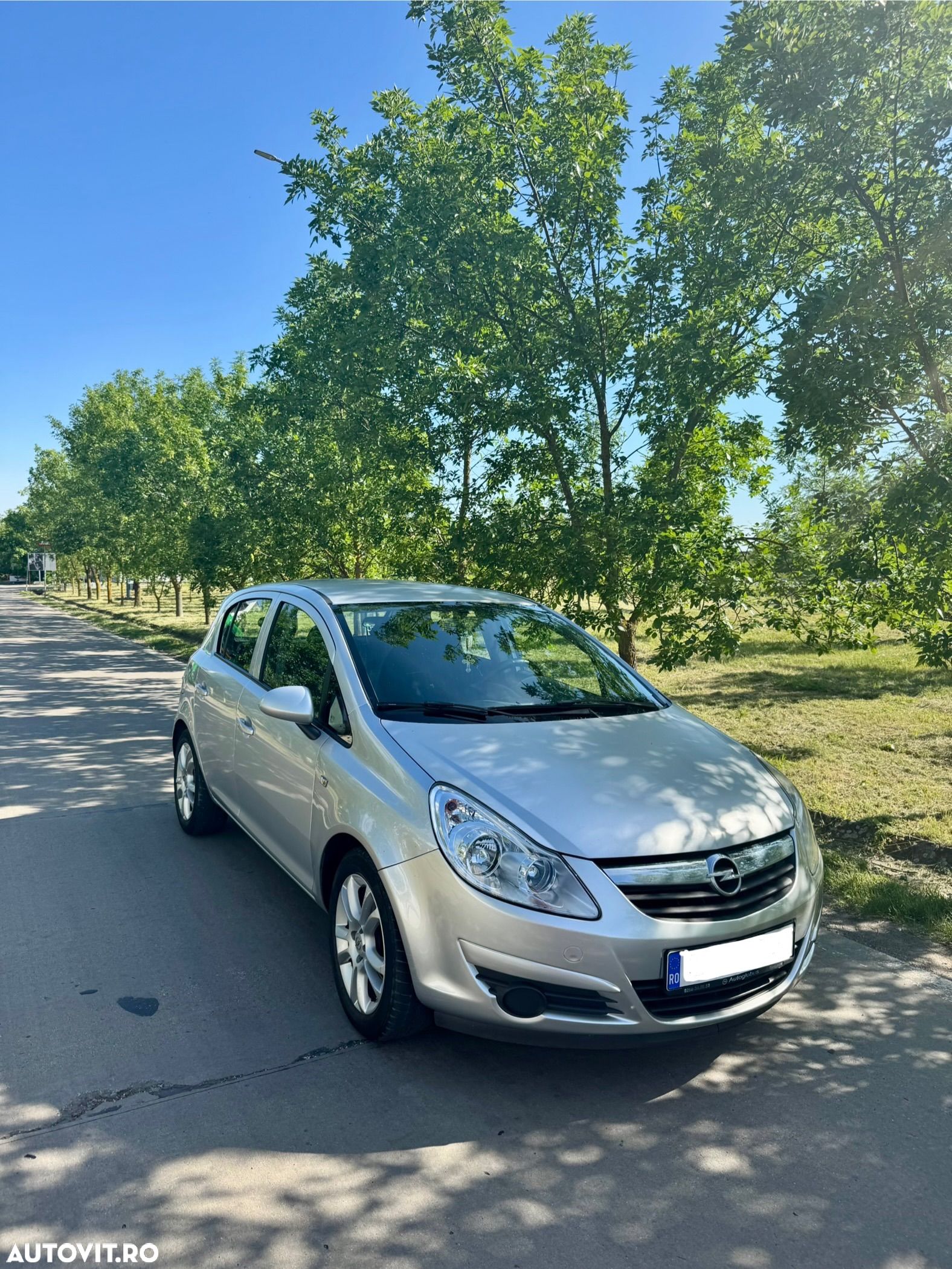 Opel Corsa - 1