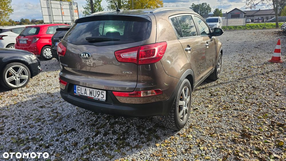 Kia Sportage 2.0 CRDI 4WD Automatik Dream-Team Edition - 5