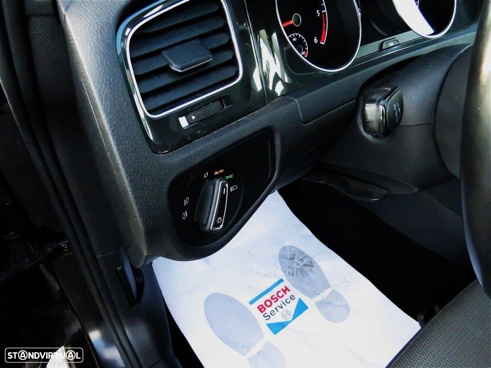 VW Golf Variant 1.6 TDi Confortline - 17