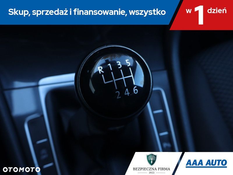Volkswagen Golf Variant - 17