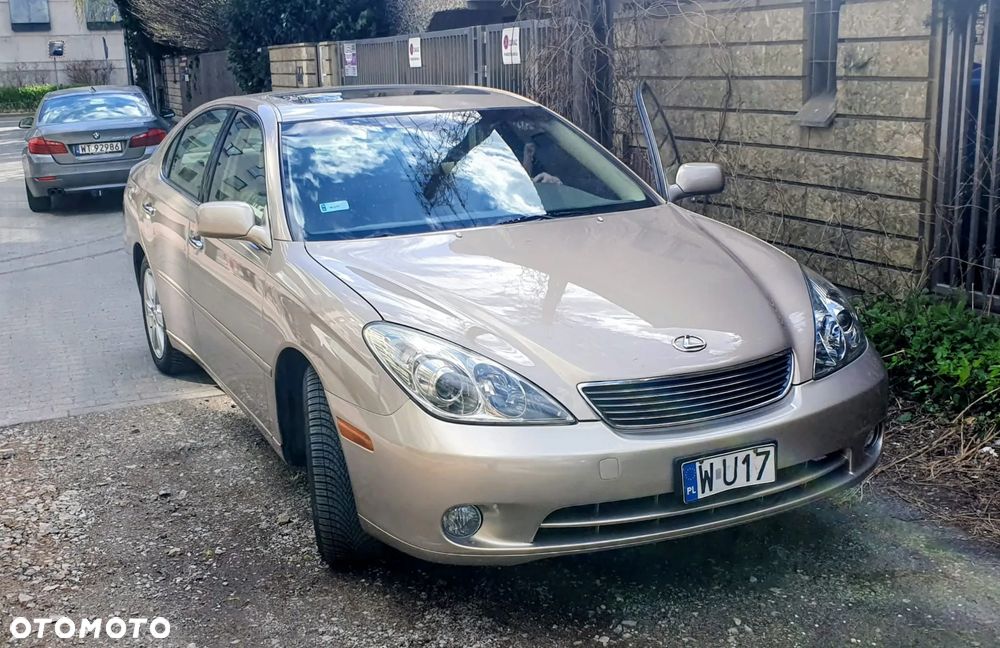 Lexus ES - 1