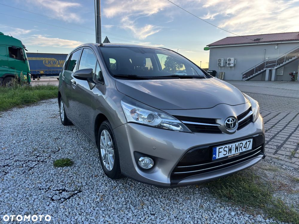 Toyota Verso 1.6 D-4D 5-Sitzer Start/Stop Edition S+ - 2