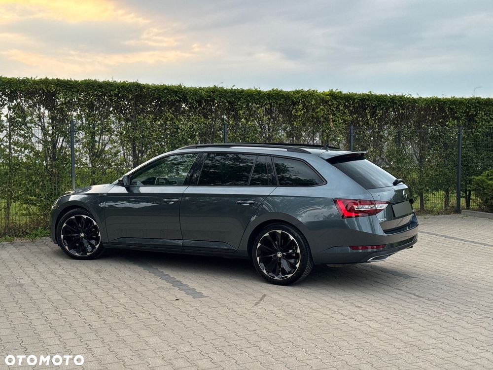 Skoda Superb 2.0 TDI 4x4 DSG Sportline - 18