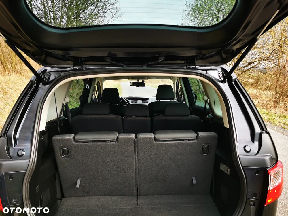 Mazda 5 - 19