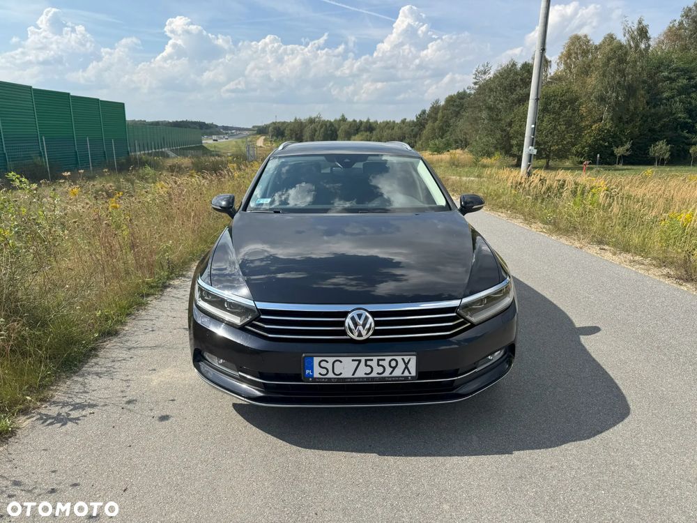 Volkswagen Passat - 2