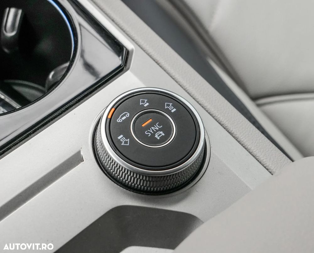 Volkswagen Touareg 3.0 V6 TSI OPF 4Motion Aut. Elegance - 30