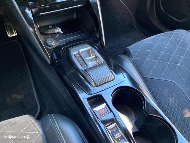Peugeot 2008 1.5 BlueHDi GT EAT8 - 31