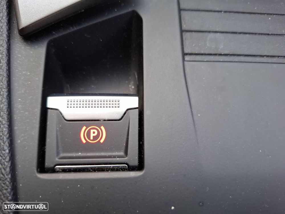 Peugeot 308 SW 1.2 Hybrid Allure e-DCS6 - 21