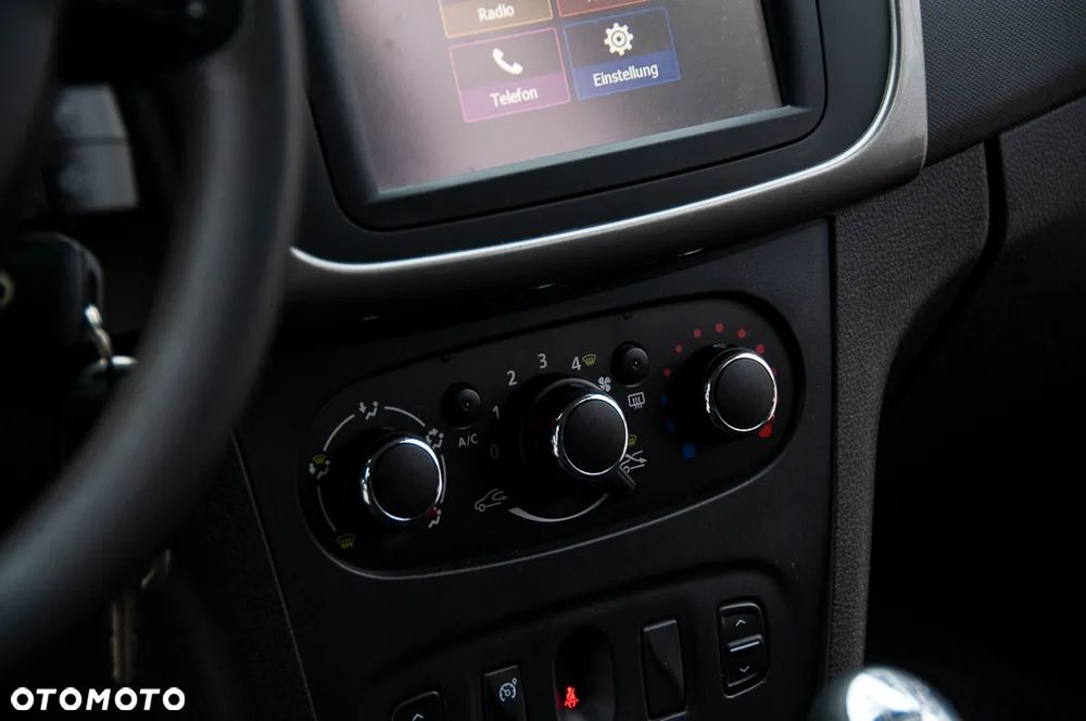 Dacia Logan 0.9 TCe Laureate S&S - 32
