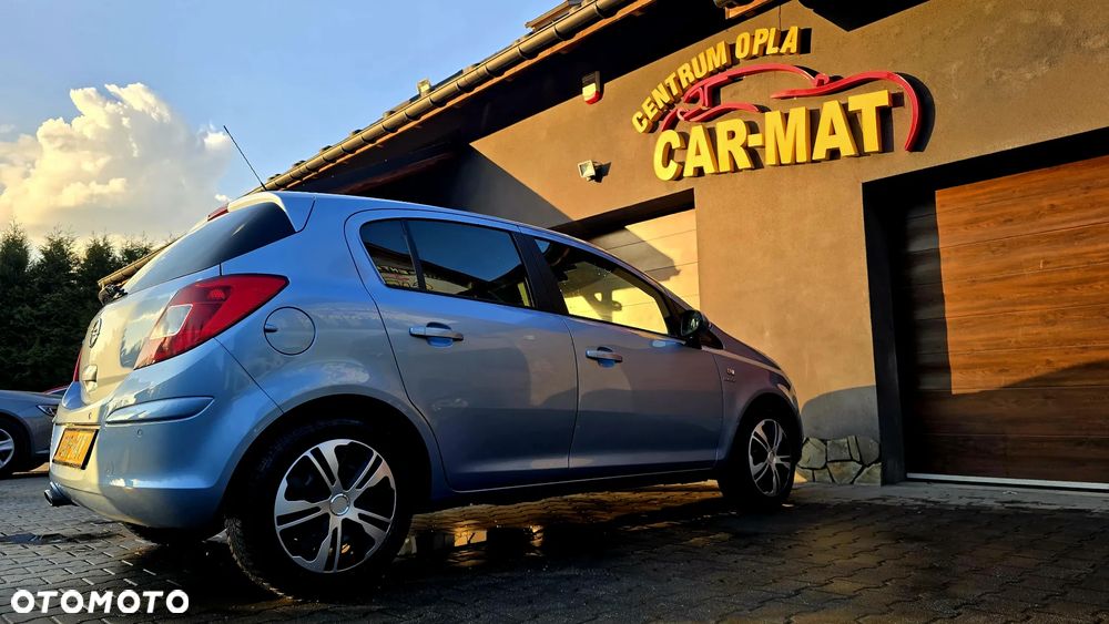 Opel Corsa 1.4 16V Innovation - 9