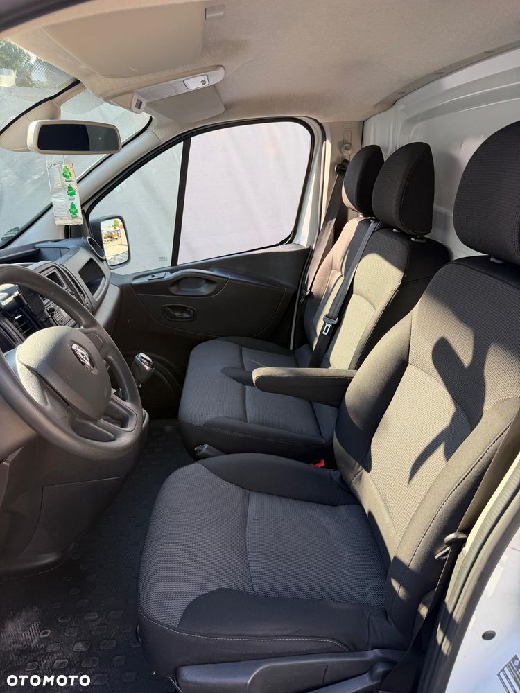 Renault Trafic - 13