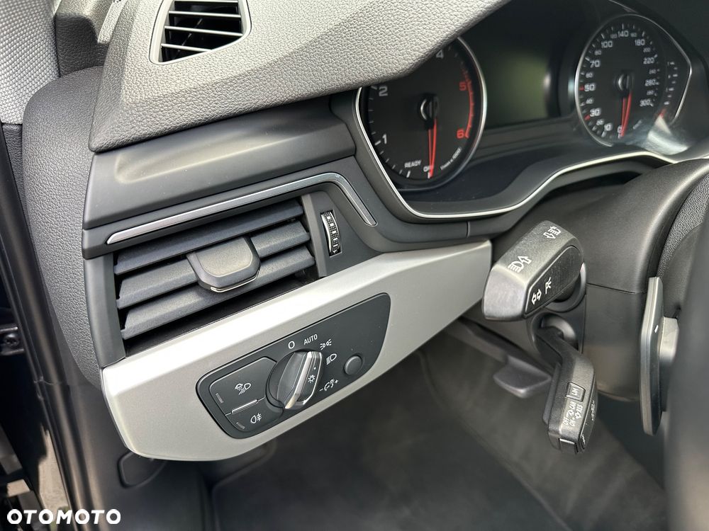 Audi A4 Avant 30 TDI S tronic - 19